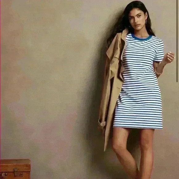 Banana Republic Mini T-Shirt Dress - Picture 1 of 6